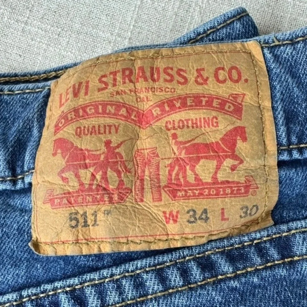 Levi's 511 Slim Fit Jeans Mens 34x30 Medium Wash Blue Good Denim Straight Leg
